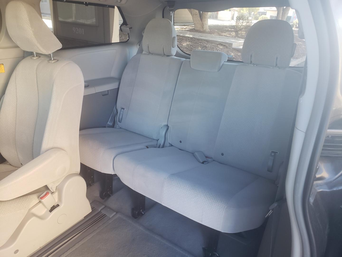 2012 /gray and lite gray Toyota Sienna le (5TDKK3DC2CS) with an 3.5L V6 DOHC 24V engine, 6-Speed Automatic Overdrive transmission, located at 323 E Dunlap Ave., Phoenix, AZ, 85020, (602) 331-9000, 33.567677, -112.069000 - Photo#12